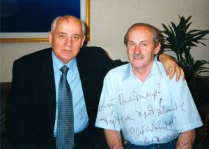 20 лет спустя 1 На фото: М.С. Горбачев и В.Н. Соколов
